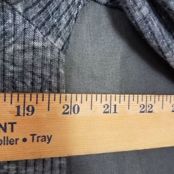 Tahari Large Heather Paisley Black Print Ribbed Long Sleeve Pajama Top NWT - Picture 9 of 16